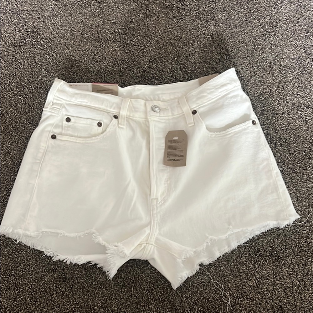 White Levi’s 501 Shorts